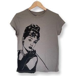 Gray Audrey Hepburn Short Sleeve Teee